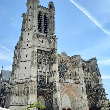 70m² 3 Avec 3 Lits 2 Places Troyes